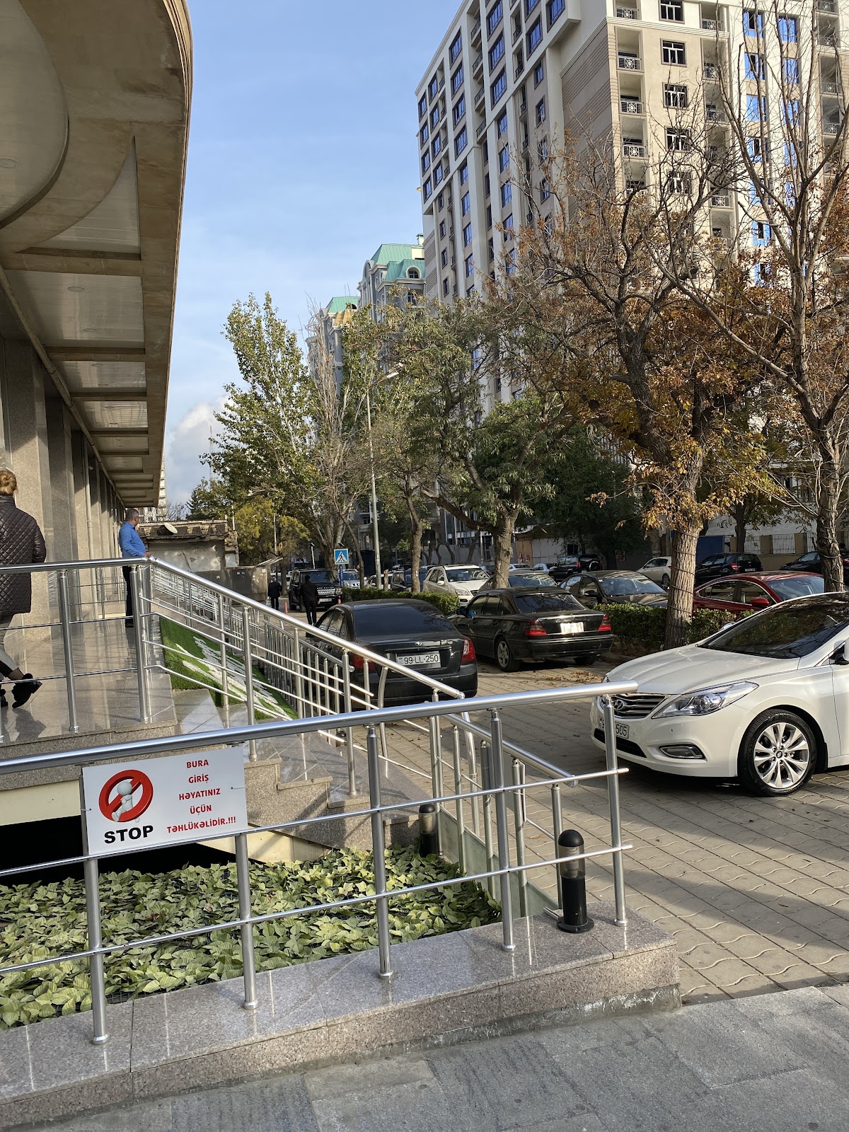 Referans Poliklinik Nəsimi filialı